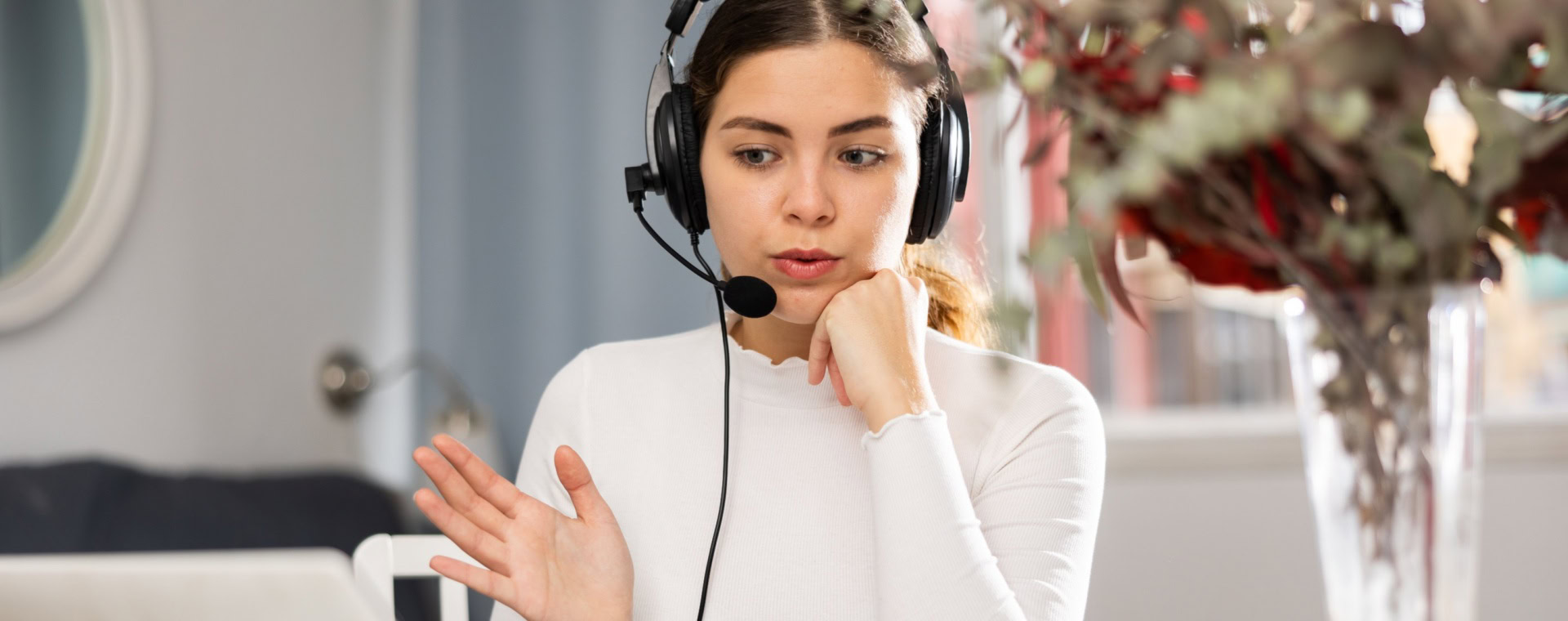 Introvert Phone Call From Shy to Confident: Call Center Jobs for Introverts | Confie