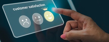 Customer selecting a positive satisfaction rating related to customer service decision making.